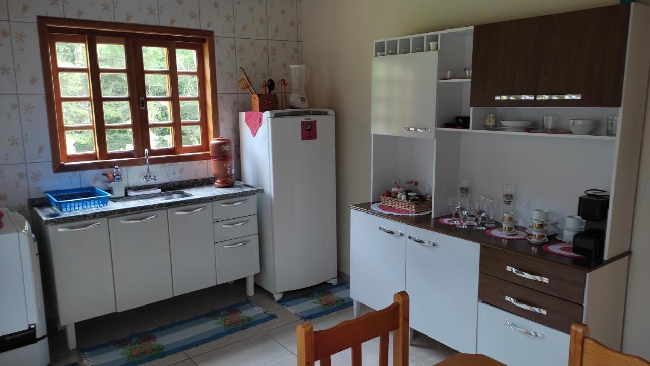 Casa A 14 Km De Goncalves Villa ภายนอก รูปภาพ